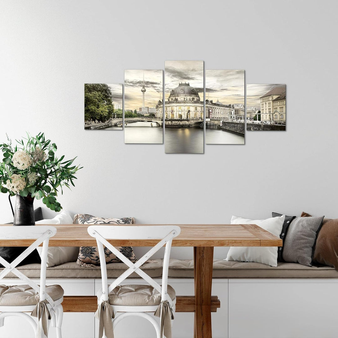 Runa Art Wandbilder Berlin 5 Teilig Bild auf Vlies Leinwand Deko Wohnzimmer Büro Fernsehturm Beige S