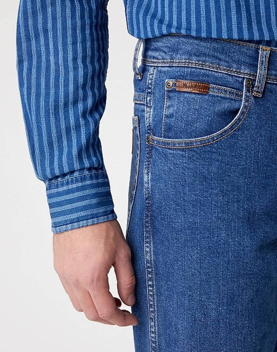 Wrangler Herren Jeans Texas - Regular Fit - Blau - Arm Strong W29-W50 Stretch 40W / 34L Best Rocks,