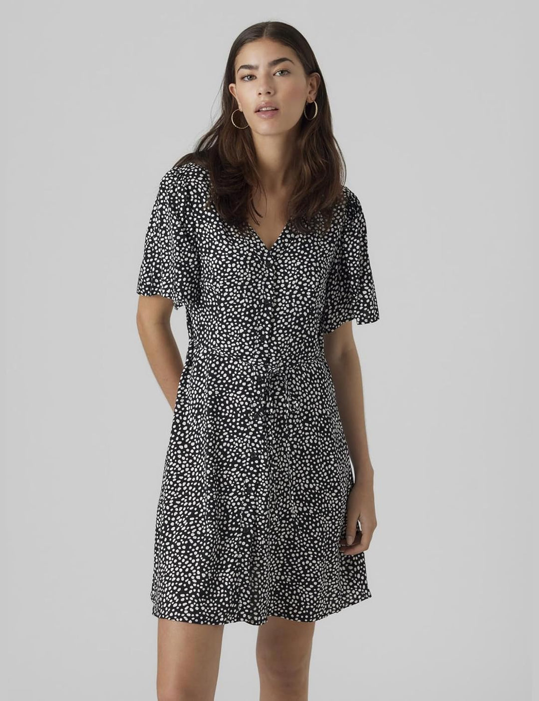 VERO MODA Damen Viskose Mini-Kleid Kurzarmkleid VMAlba M Black/Aop:joey Dot, M Black/Aop:joey Dot