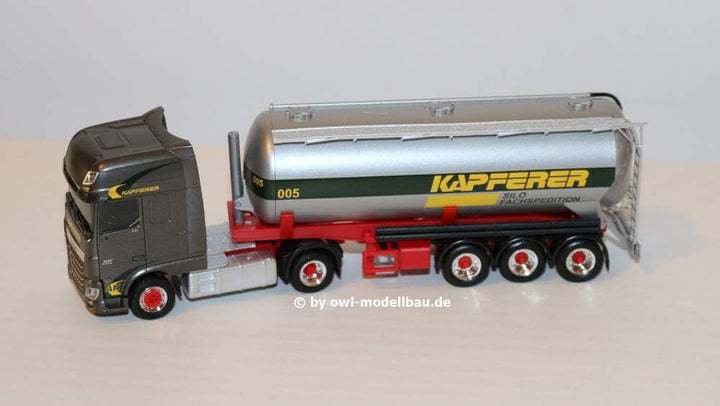 herpa 308076 Trucks Fahrzeug DAF XF SSC Silo-Sattelzug Anton Kapferer
