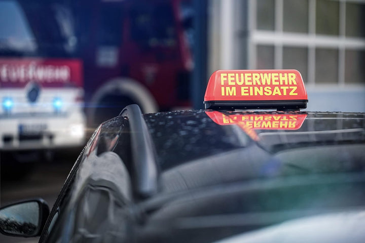 PACO KFZ Dachaufsetzer Speed leuchtrot Feuerwehr im Einsatz TÜV geprüft bis 240 km/h Textfarbe gelb