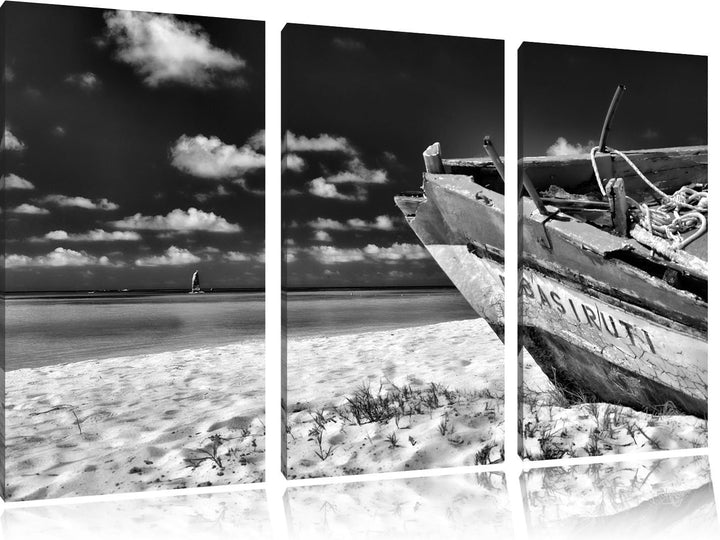 Pixxprint Monocrome, Boot am Strand 3-Teiler Leinwandbild 120x80 Bild auf Leinwand