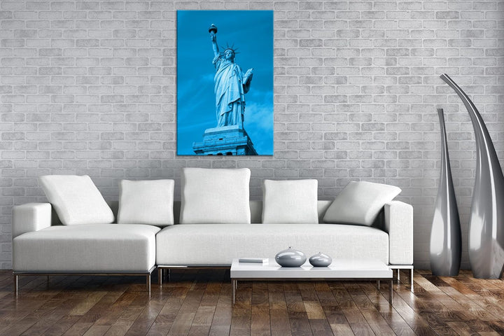 deyoli Die gigantische Freiheitsstatue Format 80x60 Effekt: Monocrome Blau als Leinwandbild, Motiv f