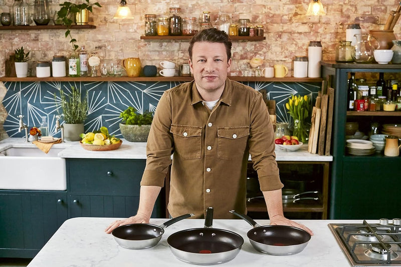 Jamie Oliver by Tefal Bratpfanne 28 cm, Rezeptheft, Antihaft, Induktion, Edelstahl, Genieteter Griff