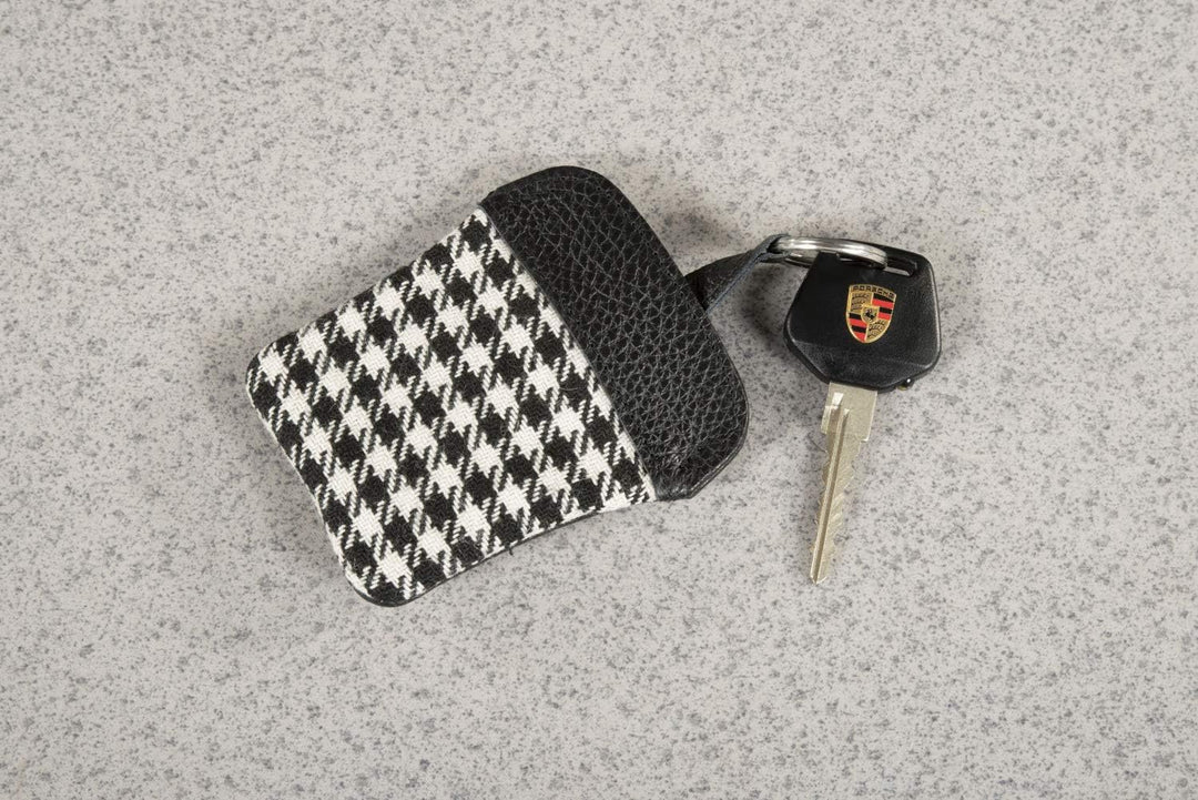 Porsche Classic 911 F/G PEPITA ETUI mit Porschewappen für Schlüssel