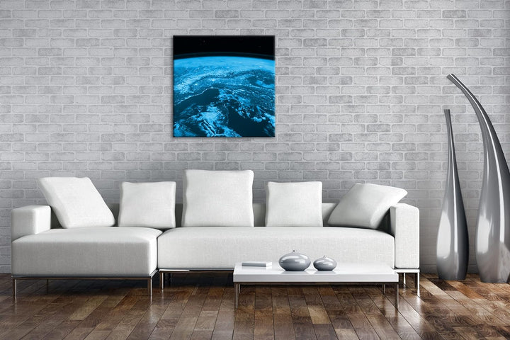 Sicht aus der ISS auf die Erde Format: 60x60 Effekt: Zeichnung als Leinwandbild, Motiv auf Echtholzr