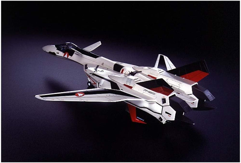 Macross Plus YF-19 Advanced Fighter 1/72 Scale