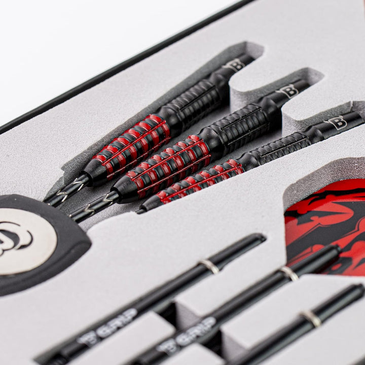 Bull's Magma Dart, Schwarz/Rot, 21 g