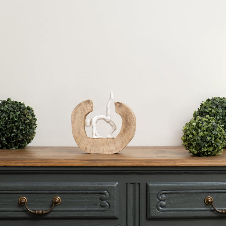 Moritz Skulptur I Yoga das Rad I 20,5 x 7 x 20,5 cm I Holzdeko I Skulpturen Deko I Modern I Wohnzimm