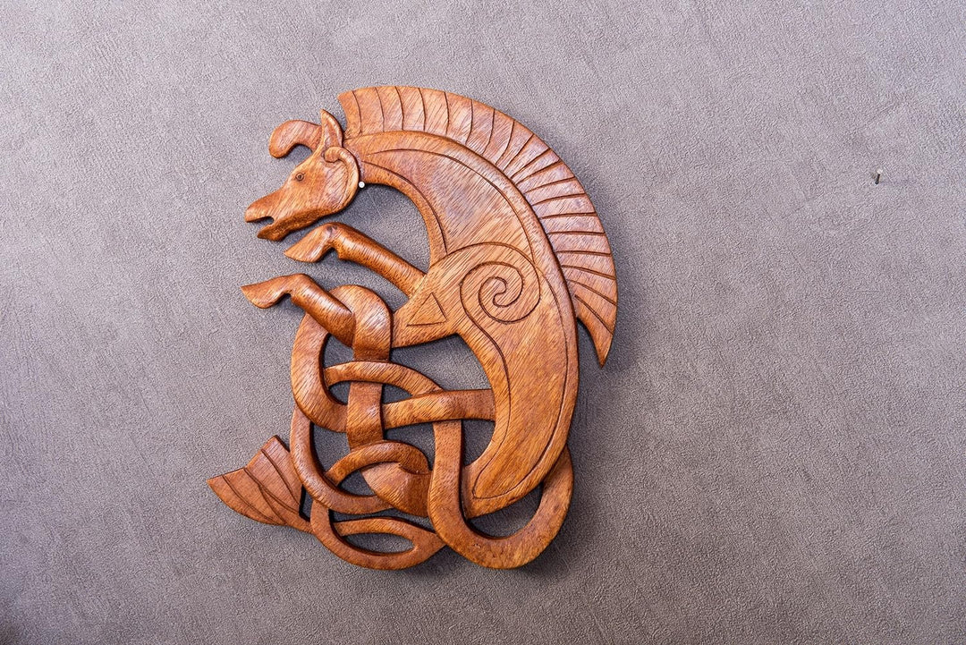 Windalf Celtic Wandbild EPONA 25 cm Keltisches Pferd Holzbild Gesschnitzes Ornament Wandrelief Handa