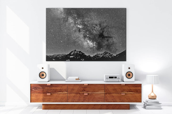 Hoch über den Bergen Effekt: Schwarz&Weiss, Format: 80x60 als Leinwandbild, Motiv fertig gerahmt auf