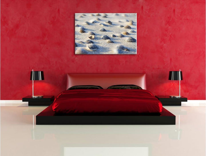 Pixxprint Muscheln im Sand als Leinwandbild/Grösse: 100x70 cm/Wandbild/Kunstdruck/fertig bespannt, 1
