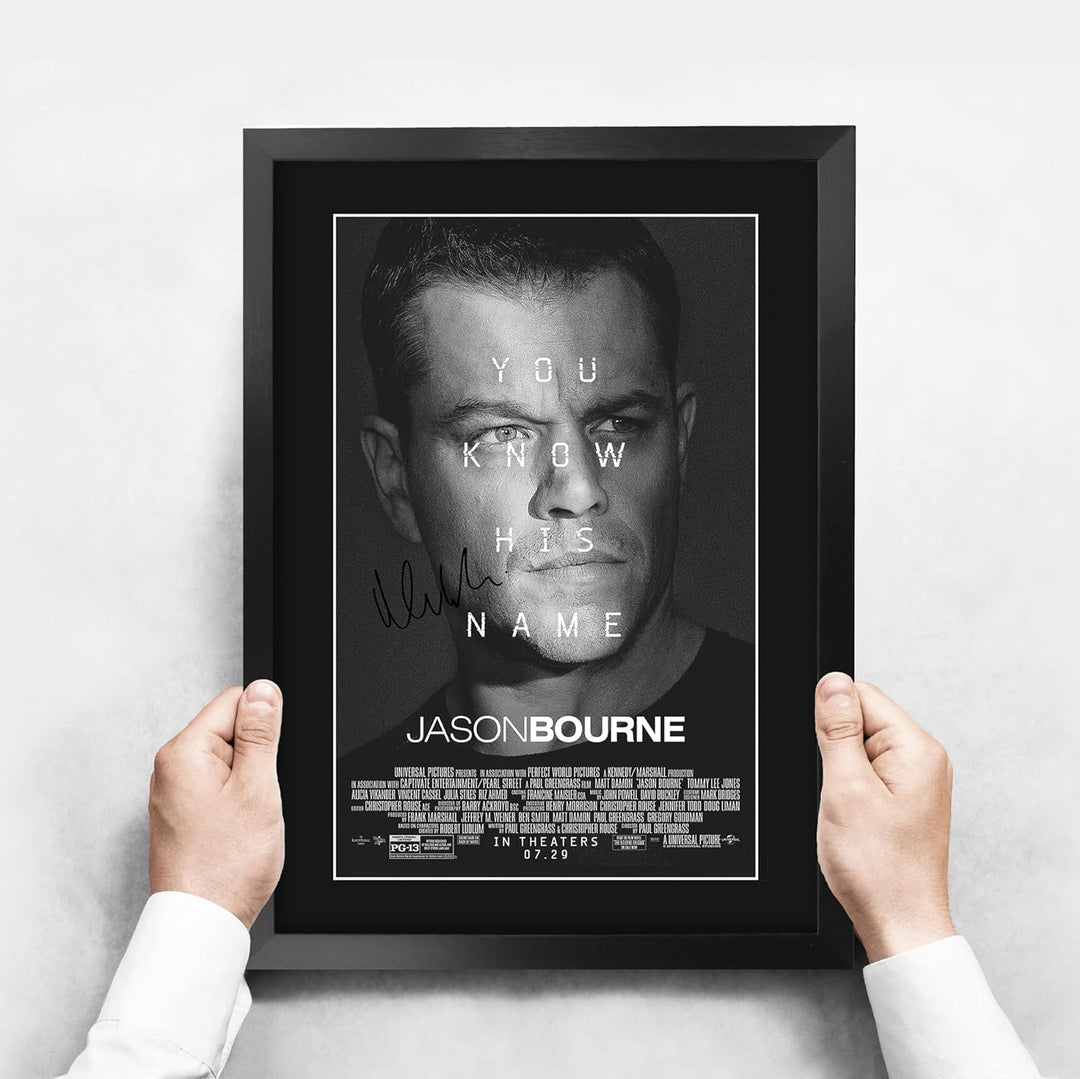 HWC Trading FR A3 Jason Bourne Matt Damon Geschenke Geduckter Poster Signiertes Autogramm Foto für F