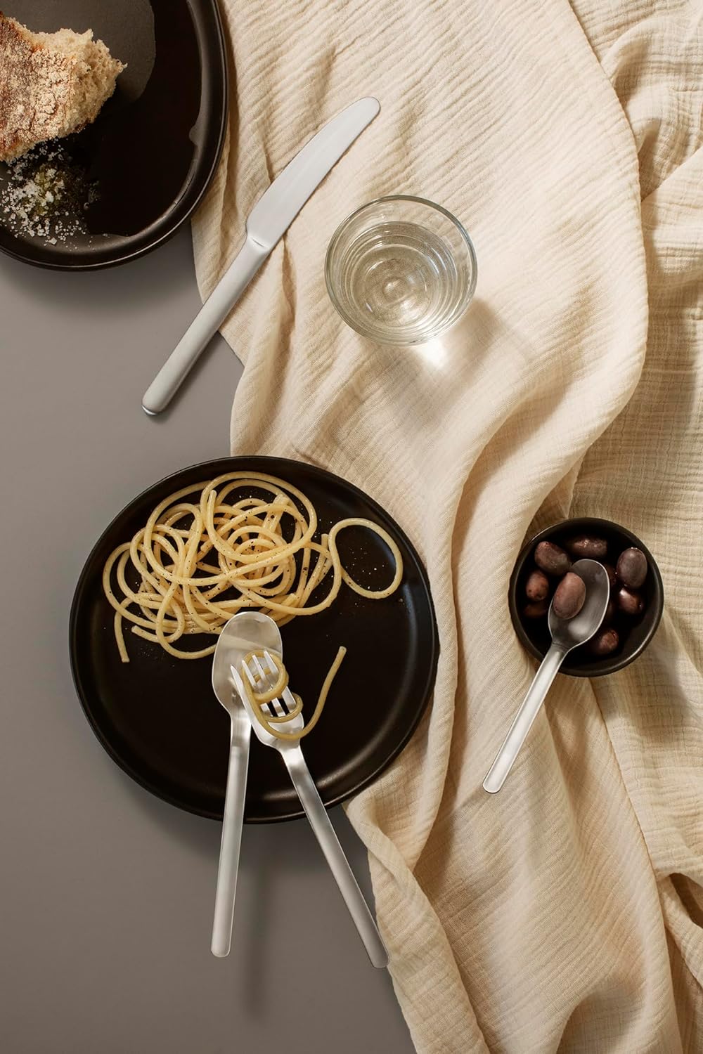 EVA SOLO | Nordic kitchen Besteck 16 Stk. | Klassisches Besteck aus mattem Edelstahl mit Persönlichk