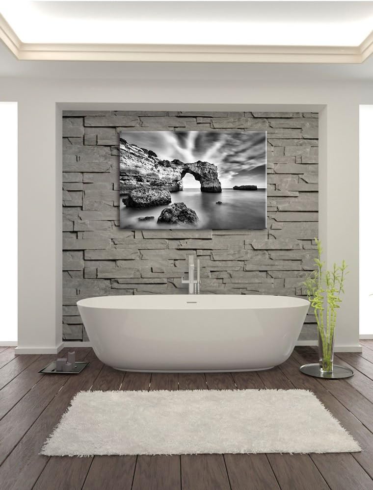 Pixxprint Monocrome, Riesiger Berg im Meer, Format: 100x70 auf Leinwand, riesige Bilder fertig gerah