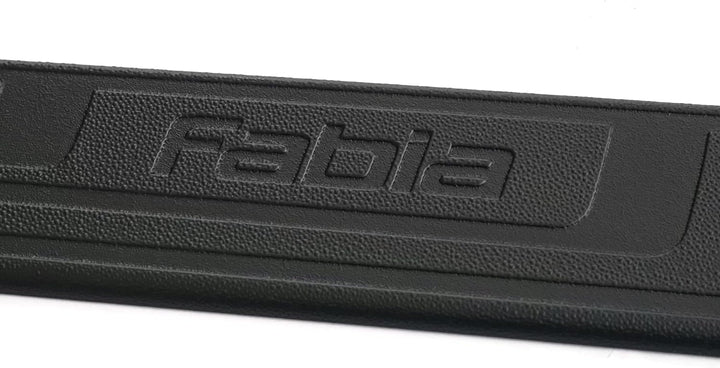 Skoda KDA700001 Einstiegsleisten Zierleisten Türschweller, mit Fabia Schriftzug, schwarz