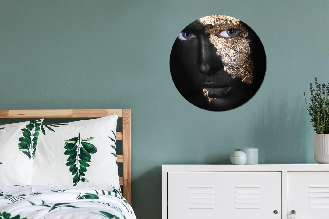 MuchoWow Wandbild Rund Wanddeko Deko Wohnzimmer Bilder 60x60 cm Frau - Gold - Schwarz, 60x60 cm
