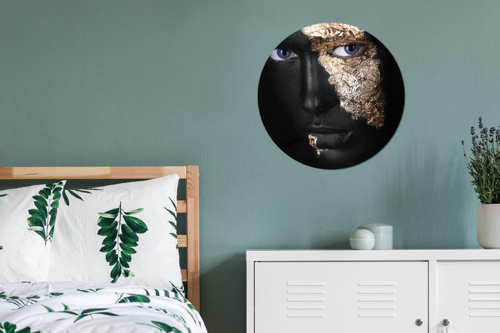 MuchoWow Wandbild Rund Wanddeko Deko Wohnzimmer Bilder 60x60 cm Frau - Gold - Schwarz, 60x60 cm