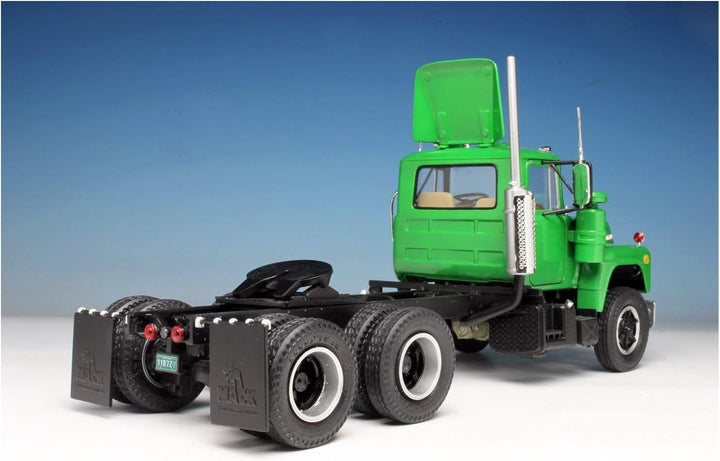 AMT amt1039–1: 25 Mack r685st – Semi Traktor
