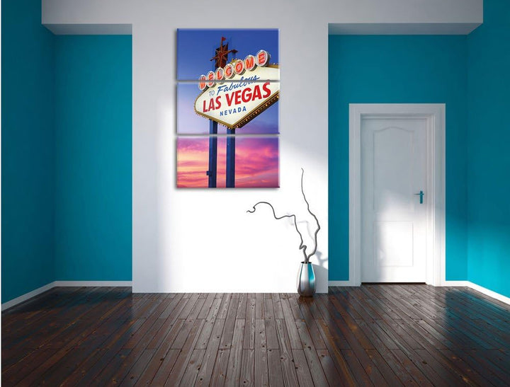 Pixxprint Las Vegas Schild in der Dämmerung als Leinwandbild | Grösse: 3 Teilig (120x80) | Wandbild|