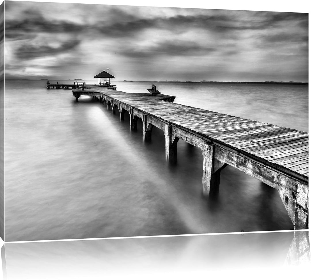 Pixxprint Monocrome, Riesiger Steg mit kleinem Pavillon, Format: 100x70 auf Leinwand, 100x70