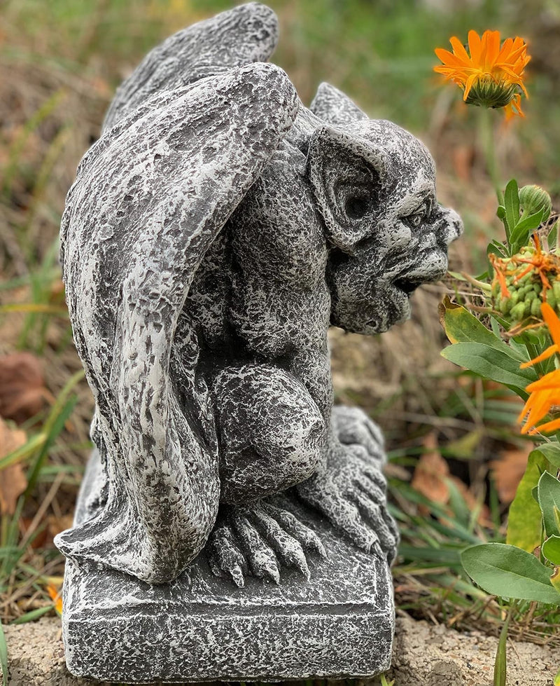 stoneandstyle Steinfigur hockender Gargoyle Torwächter frostfest wetterfest Steinguss