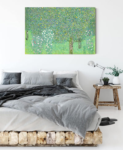 Gustav Klimt - Rosen unter Bäumen als Leinwandbild / Grösse: 100x70 cm / Wandbild / Kunstdruck / fer