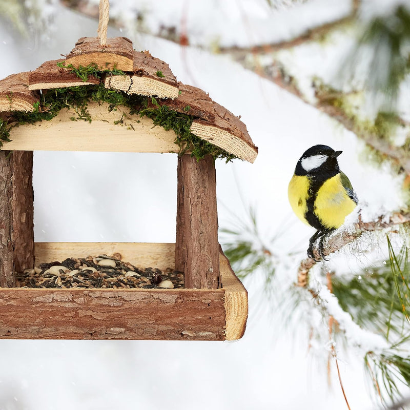 Relaxdays Vogelfutterhaus Holz, mit Rinde und Moos, zum Hängen, HBT: 19x21x23 cm, Futterspender Klei