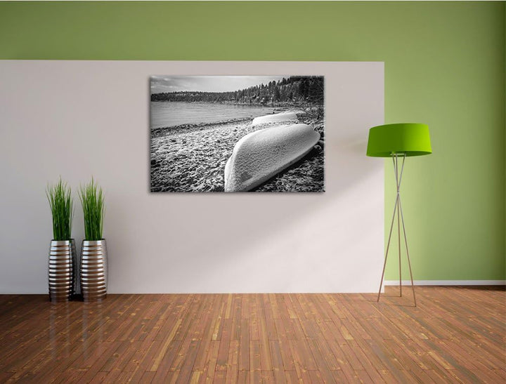 Boote im Winter am See schwarz/weiss Format: 100x70 auf Leinwand, XXL riesige Bilder fertig gerahmt
