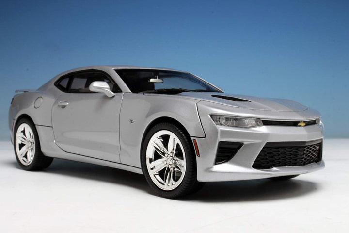 Round2 AMT982M/12 1/25 2016er Chevy Camaro SS, Snap kit