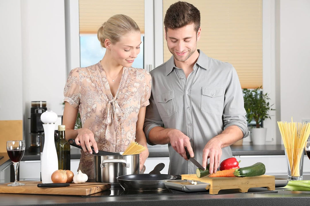 MARINDO Schneidebrett mit 4x Auffangschalen inkl. Saftrille | Schneidbrett aus Bambus | Auffangwanne