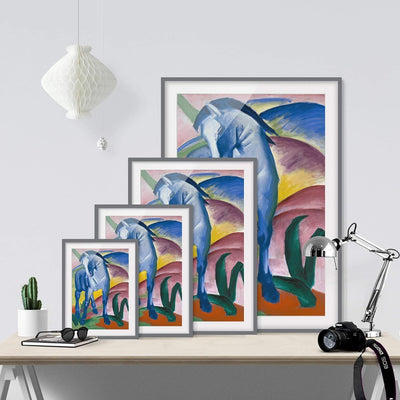 Bild mit Rahmen - Franz Marc - Blaues Pferd - Rahmenfarbe Grau, 70 x 50 cm 70cm x 50cm Grau, 70cm x