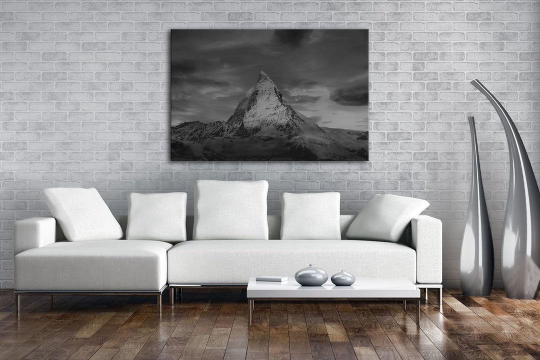 Matterhorn in der Schweiz Effekt: Schwarz/Weiss Format: 80x60 als Leinwandbild, Motiv fertig gerahmt
