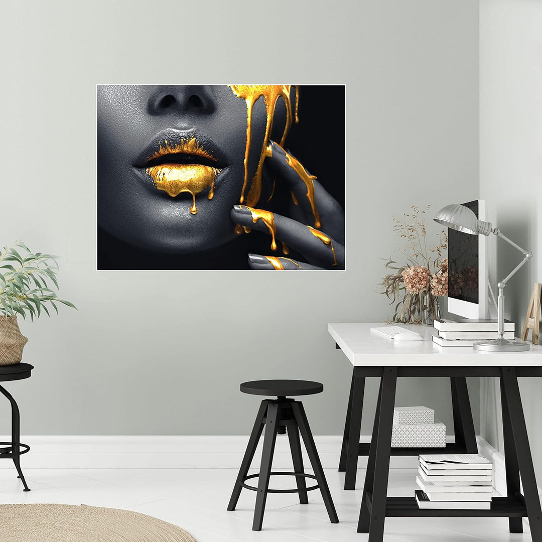 wandmotiv24 Poster als Wanddeko, Grösse 80x60cm, Frauen Lippen mit Goldener Farbe, Beauty, Frau, Mak