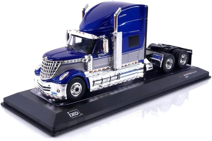 Ixo TR118 Miniaturauto aus der Kollektion, Blue Metallic