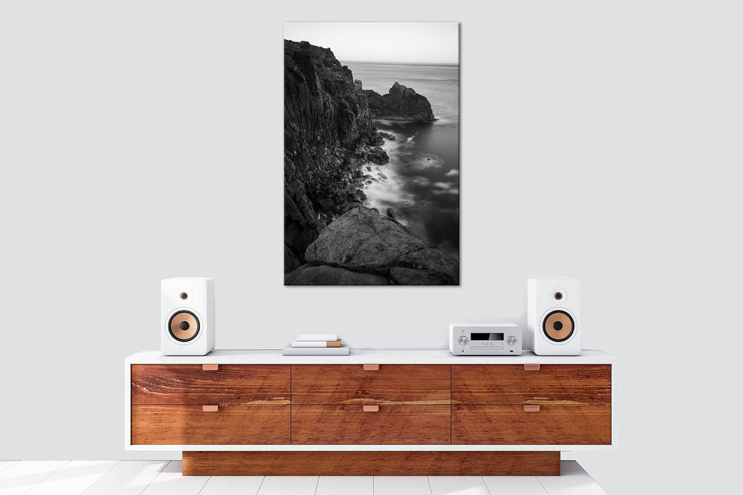 deyoli felsiger Abgrund ins Meer Effekt: Schwarz&Weiss, Format: 80x60 als Leinwandbild, Motiv fertig