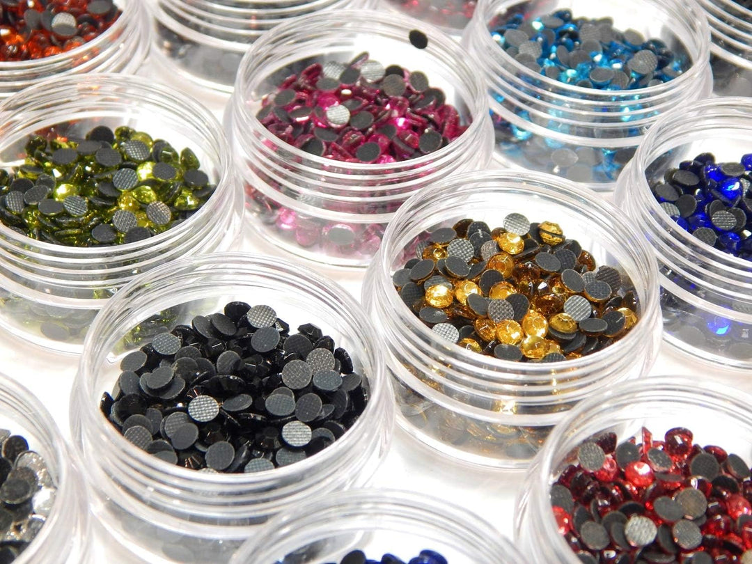 10000 Stück, Hotfix Strasssteine, zum Aufbügeln, AAA Qualität, 20 Farben Set mit Sortierbox, Glitzer