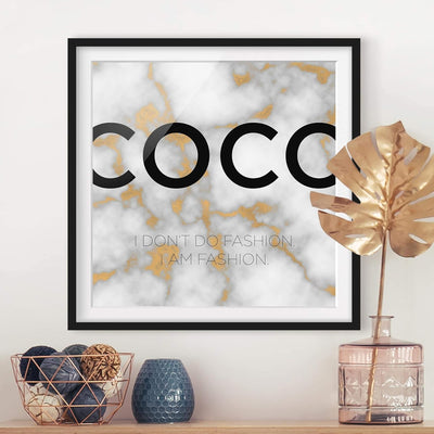 Bild mit Rahmen - Coco - I Don't do Fashion - Rahmenfarbe Schwarz, 70 x 70 cm 70cm x 70cm Schwarz, 7