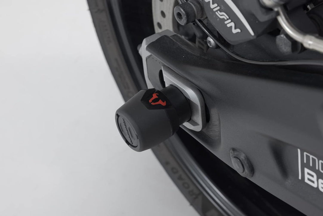 SW-Motech Sturzpad-Kit für Hinterachse - Schwarz. Trident 660 / Tiger 660, X-Cape 650.