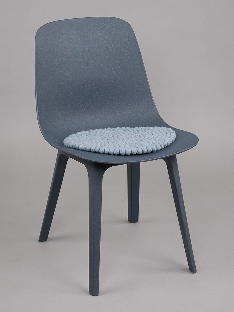 myfelt Filzkugel Sitzauflage Stuhlauflage - Mia - rund, Ø 36 cm, Hellblau, Hellblau