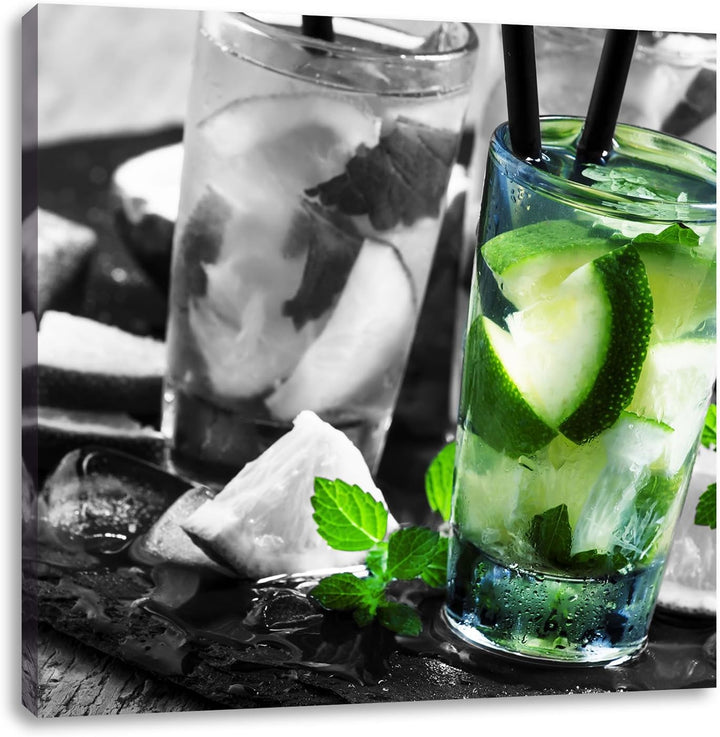 Pixxprint Erfrischende Caipirinhacocktails auf Tablett schwarz/weiss, Format: 70x70 auf Leinwand, XX