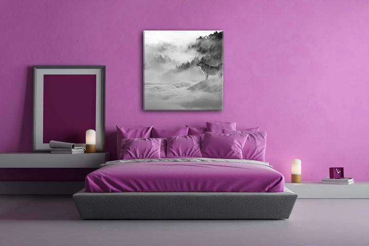 deyoli Wolf in Einer malerischen Schneelandschaft Format: 70x70 Effekt: Schwarz&Weiss als Leinwandbi