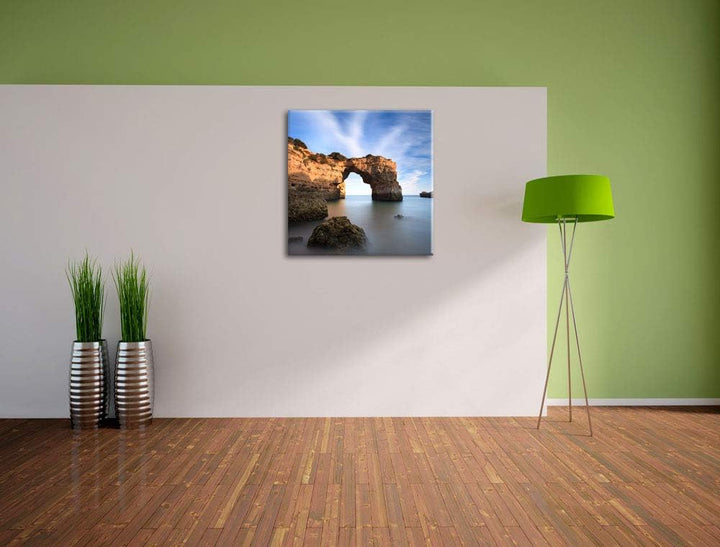 Riesiger Berg im Meer, Format: 70x70 auf Leinwand, XXL riesige Bilder fertig gerahmt mit Keilrahmen,