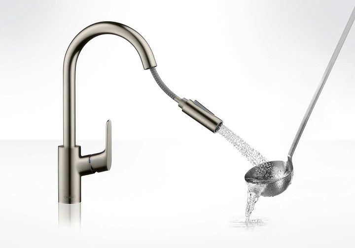 hansgrohe Focus Küchenarmatur (Wasserhahn Küche mit Schlauchbox, 150° schwenkbar, ausziehbare Brause
