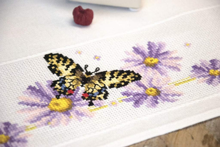 Vervaco enthält Tischdecke mit 11ct Aida-Feldern, Garn, Nadel und Anleitung. 80 x 80 cm. Kreuzstichp