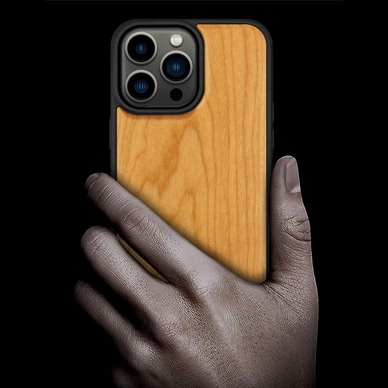 Carveit Handyhülle für iPhone 14 Pro Max Holz Cover kompatibel mit MagSafe Case Massivholz für Apple