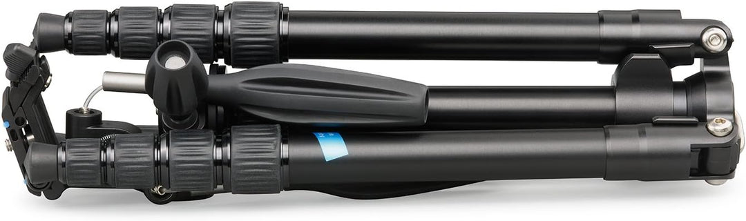 Cullmann MUNDO "522T OT35" Reisestativ inkl. 3-Wege-Kopf schwarz, Aluminium (Höhe 135 cm) Reisestati