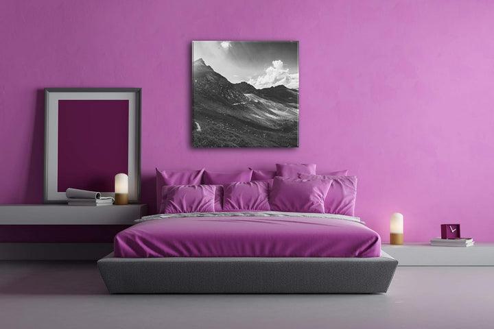 deyoli Sonnenaufgang über grünen Bergen Format: 70x70 Effekt: Schwarz&Weiss als Leinwandbild, Motiv