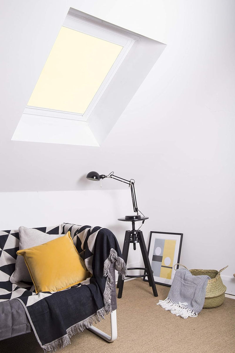 Bloc Jalousien für Velux Dachfenster, weisser Aluminiumrahmen, cremefarbene Verdunkelung, M08 M08 We