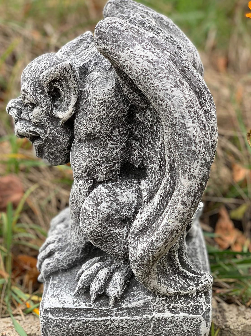 stoneandstyle Steinfigur hockender Gargoyle Torwächter frostfest wetterfest Steinguss